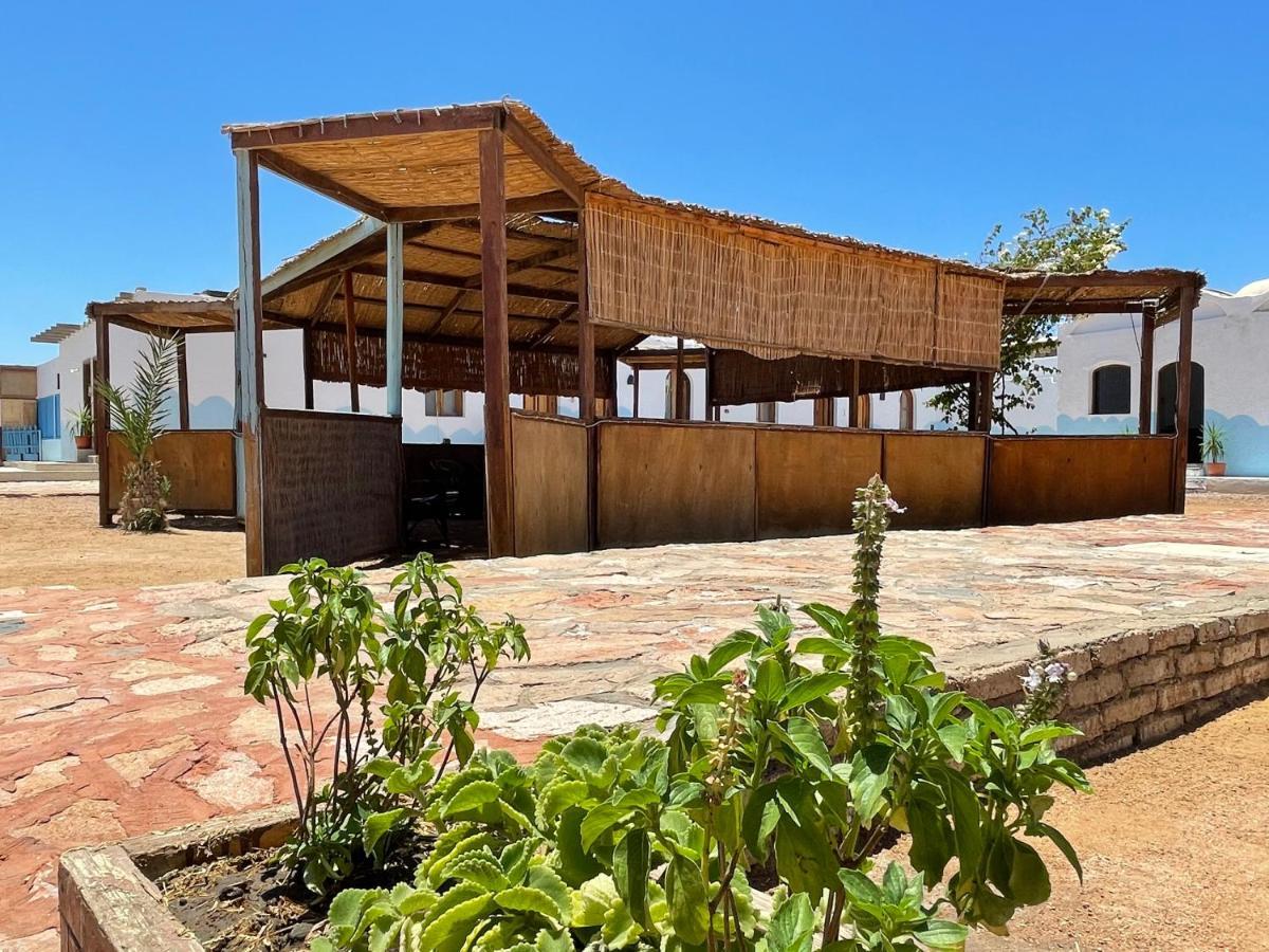 Dolphin Camp Hotel Dahab Luaran gambar
