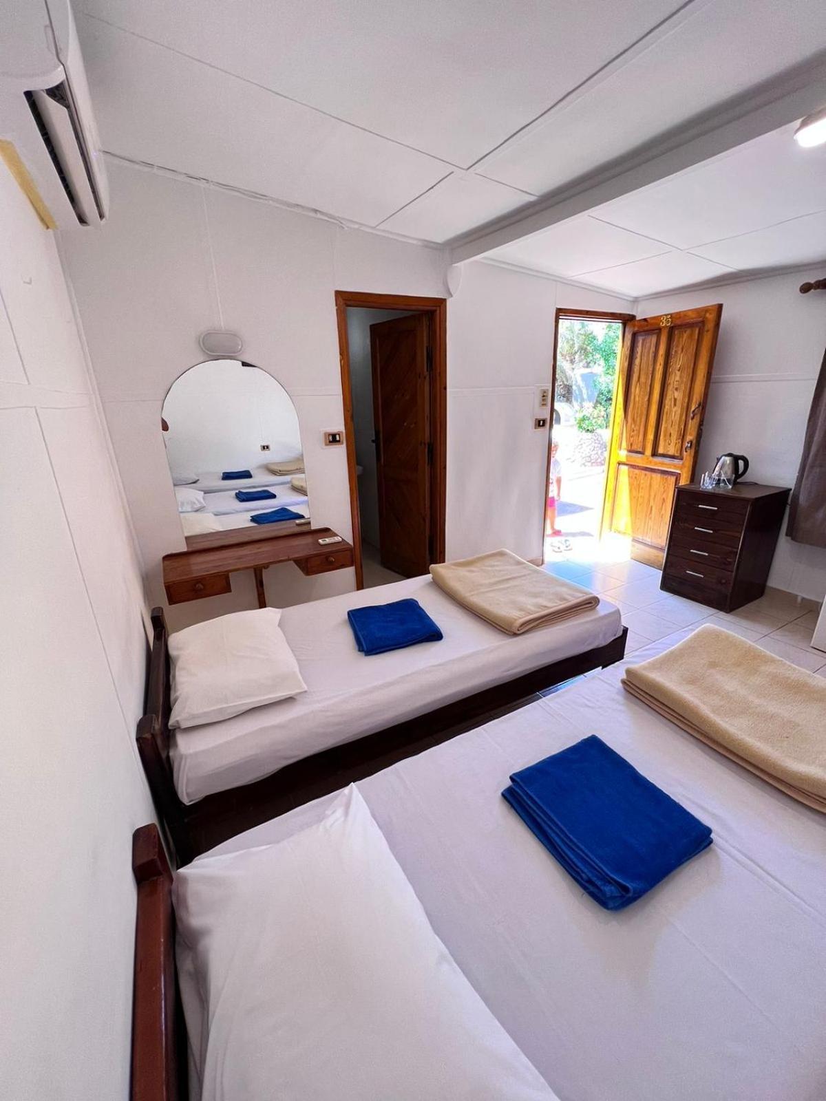 Dolphin Camp Hotel Dahab Luaran gambar